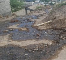 Importante pérdida de agua en calles Cruz Negra y Emilio Castro