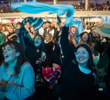 Fiesta del Poncho 2025: horarios del Patio Cervecero, El Patio y el Escenario Mayor